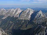 Vogelkarspitze, Östliche Karwendelspitze und Grabenkarspitze von Süden