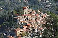 Vue du village depuis la piste de la Baisse de la Minière.