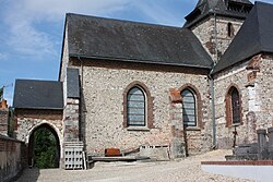 Wanchy-Capval - Eglise Saint-Pierre (1).jpg