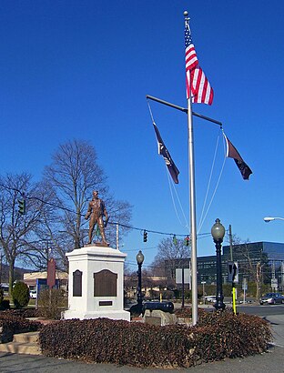 How to get to Washington Avenue Soldier's Monumnet and Triangle with public transit - About the place