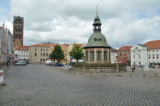 Wasserkunst Am Markt Wismar