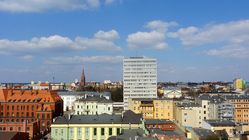 File:Widok miasta z koła - panoramio (13).jpg