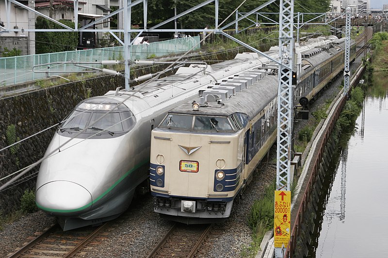 File:Yamagata Shinkansen 400 and JNR 583 20060716.jpg