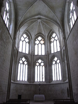 Ábside de la nave principal de la iglesia del Monasterio de Cañas.jpg