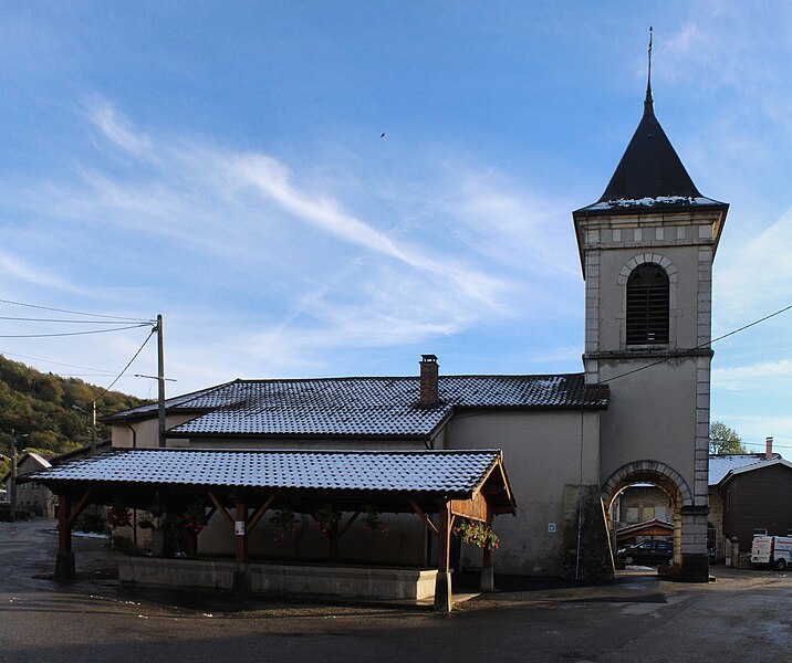 File:Église St Alban Challes Montagne 4.jpg