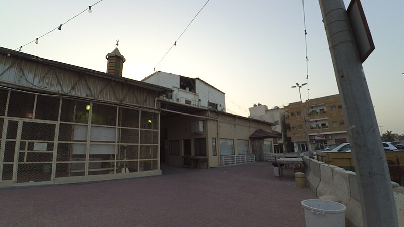 File:مسجد-قلعة-القطيف.jpg