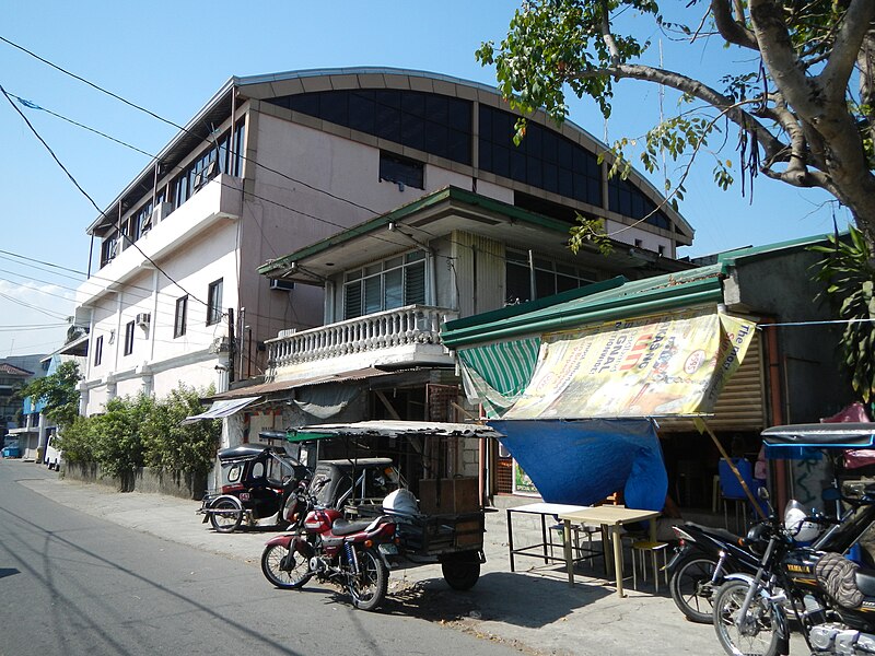 File:001jfTown Hall Roads Paombong Bulacanfvf 03.JPG