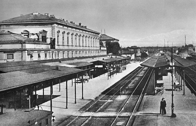 Railway tracks about 1905