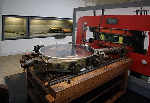 1937-French-cyclotron