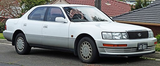 1990-1992 Lexus LS 400 (UCF10R) sedan 01