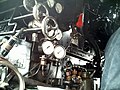 English: Driver's cabin of a steam locomotive Deutsch: Führerstand einer Dampflokomotive