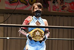 20160703 Ai Shimizu Triangle Ribbon Championship Belt en Korakuen Hall.jpg