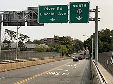 Route 27 and County Route 514 entering Highland Park on the Albany Street Bridge 2020-09-16 11 08 42 View north on New Jersey Route 27 and east on County Route 514 (Albany Street Bridge) approaching River Road and Lincoln Avenue, crossing the Raritan River from New Brunswick into Highland Park in Middlesex County, New Jersey.jpg