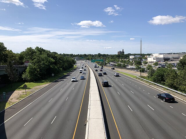 Route 17 southbound past interchange with Route 4 in Paramus. Westfield Garden State Plaza is on the right.
