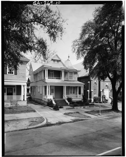 File:561 GREENE STREET, FROM SOUTHWEST 56-17 - Greene Street Historic District, Greene Street, Gordon Highway to Augusta Canal Bridge, Augusta, Richmond County, GA HABS GA,123-AUG,56-20.tif