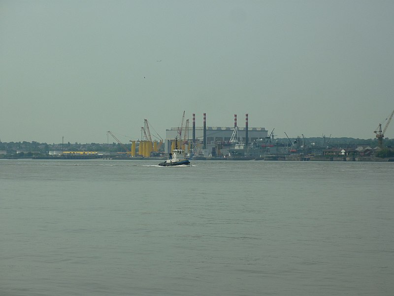 File:Across the Mersey to Tranmere - geograph.org.uk - 3565474.jpg