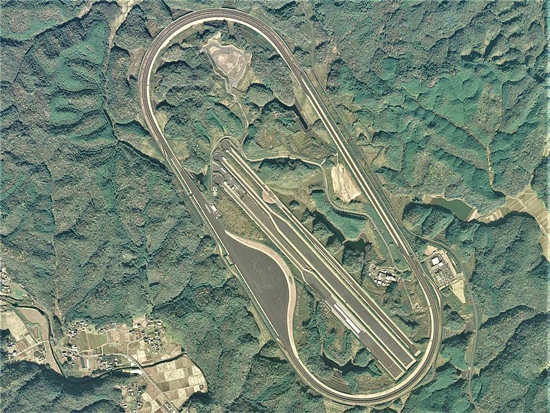 ファイル:Aerial photograph of the Japan Automobile Research Institute Shirosato Test Center.jpg