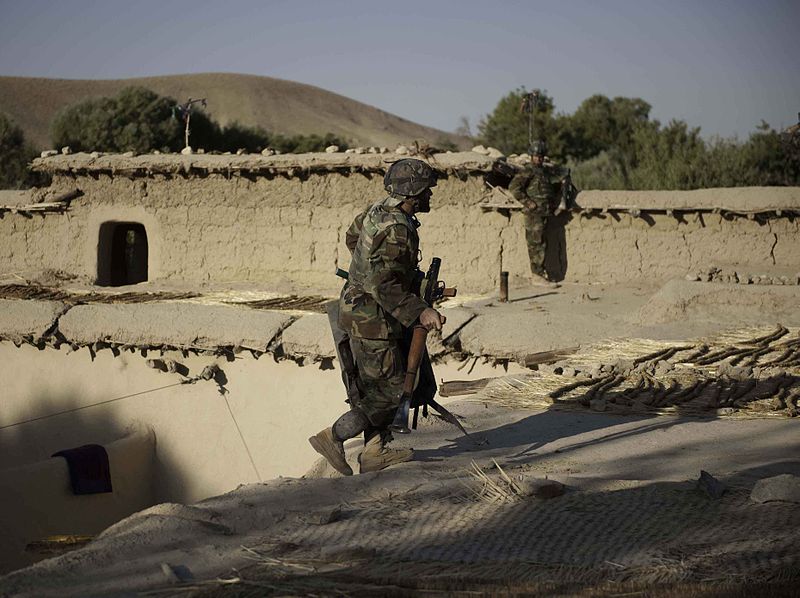 File:Afghan Commandos Find Explosives, Extend Security Reach to Outer Kandahar DVIDS315919.jpg