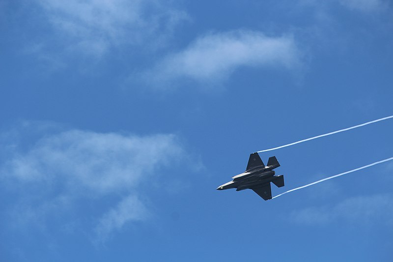 File:Air Force Fly By on Tel Aviv Beach 2019 IMG 3747.JPG