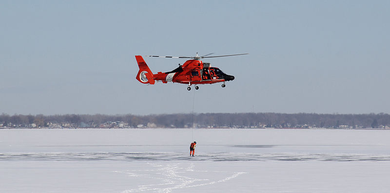 File:Air Station Detroit ice rescue training DVIDS1126784.jpg