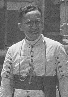 Albertus Soegijapranata, from "Mgr. A. Soegijapranata S.J., Apostolisch Vicaris van Semarang, ontving prof. mr., Bestanddeelnr 127-6-2".jpg