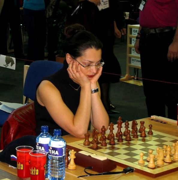 Kosteniuk at the 35th Chess Olympiad, Bled 2002