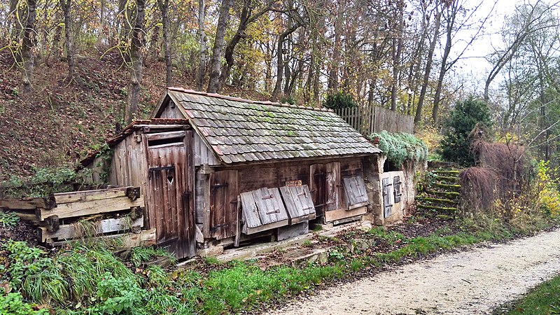 File:Alter Schweinestall - panoramio.jpg