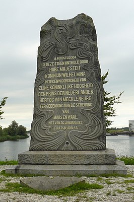 Monument scheiding van Maas en Waal