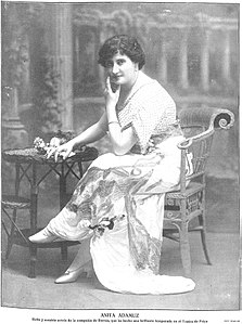 Ana Adamuz, 1914 aurrekoa. Kaula argazkilariak La Esfera-rako egina.