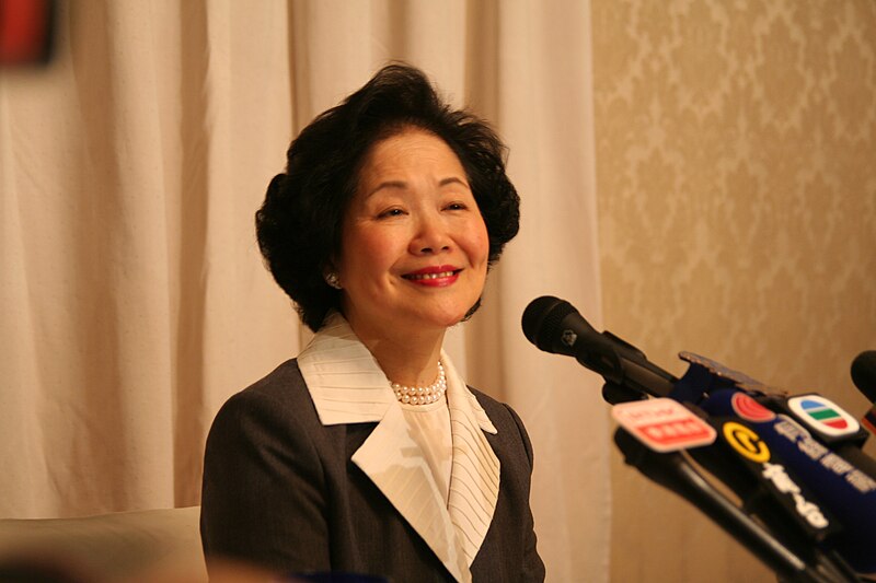 File:Anson Chan and news microphones 20051219.jpg