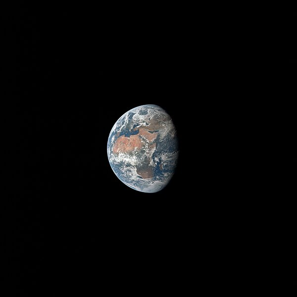 File:Apollo 11 Earth.jpg