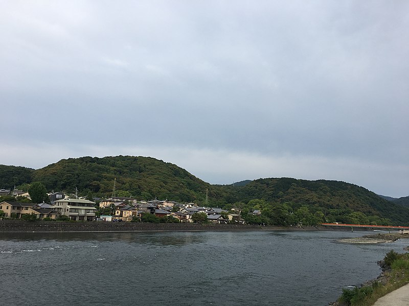 File:Asahi-yama and Daikichi-yama.jpg