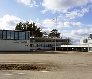 Askola-Instituutti (Askolan lukio) Monninkylässä.