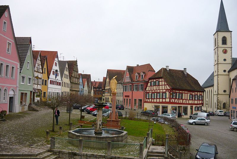 File:Aub am Marktplatz.JPG