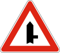 Side road priority to the right