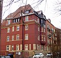 Mietshaus in halboffener Bebauung