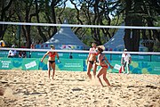 Deutsch: Beachvolleyball bei den Olympischen Jugendspielen 2018; Tag 8, 14. Oktober 2018; Mädchen, Achtelfinale – Bolivien-Puerto Rico 0:2 (18–21/18–21 ) English: Beach volleyball at the 2018 Summer Youth Olympics at 14 October 2018 – Girls Round of 16 – Bolivia-Puerto Rico 0:2 (18–21/18–21 )