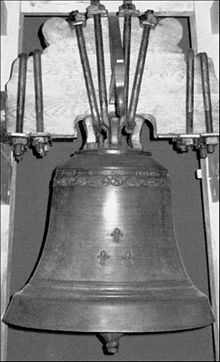 Le Loutre retrieved this bell from the Beaubassin church during the Battle at Chignecto (1750): (Le Loutre retrieved the bell again from the Beausejour Cathedral during the Battle of Beausejour). BeaubassinFortBeausejourBell.jpg