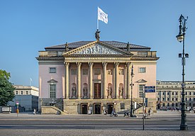 Berlino - Staatsoper Unter den Linden.jpg