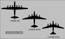 Tidlige forslag til hvorledes den senere B-52 skulle se ud. Den første af de tre er med lige vinger og 6 propelmotorer. De andre to har pilvinger med forskellige vinkler.