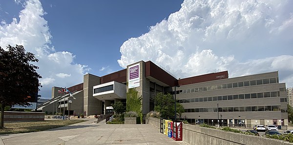 Bramalea Civic Centre building, the former home of the Chinguacousy Township offices, still houses several city services today.