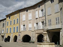 Place des Arcades