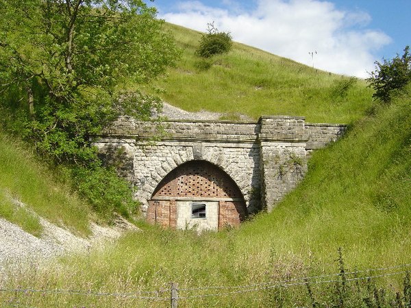 Burdale Tunnel, south portal. (2005)