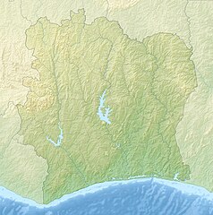 Mapa konturowa Wybrzeża Kości Słoniowej, blisko lewej krawiędzi znajduje się czarny trójkącik z opisem „Nimba”