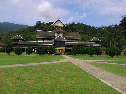 Old Palace (Istana Lama) at Seri Menanti