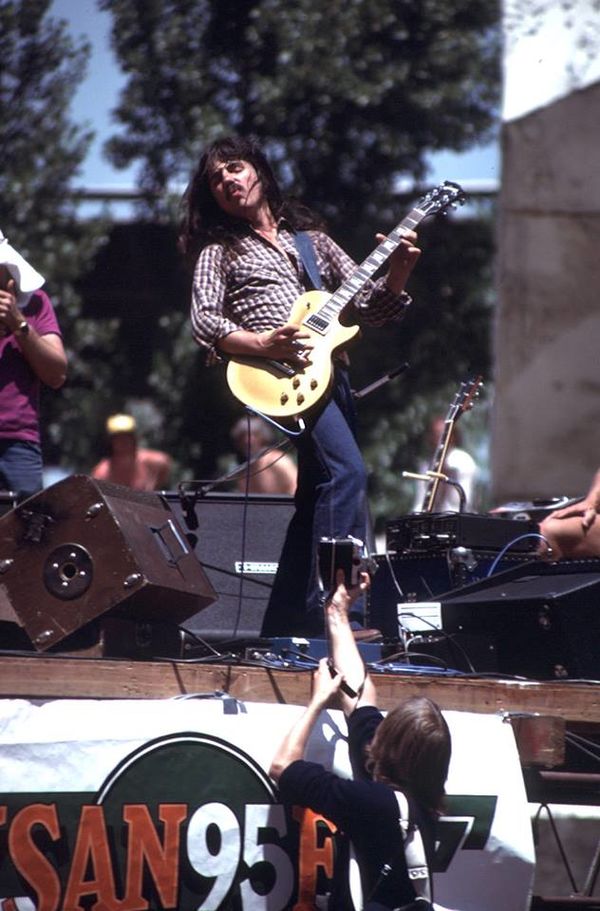 Chaquico with Jefferson Starship at KSAN95's Free Concert in Justin Herman Plaza, San Francisco - June 1, 1979