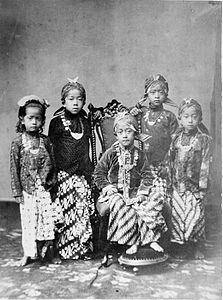 Princes and princess wearing batik of Kraton Ngayogyakarta Hadiningrat, c. 1870