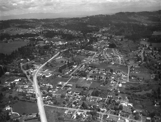 An early aerial photo of Canyon Road in West Slope, Oregon, near the city of Beaverton.