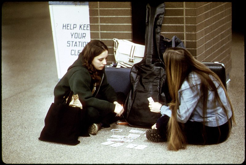 File:Card game and train waiting-556702.jpg