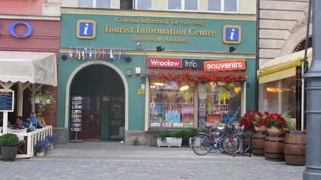 Tập_tin:Centrum_Informacji_Turystycznej.JPG